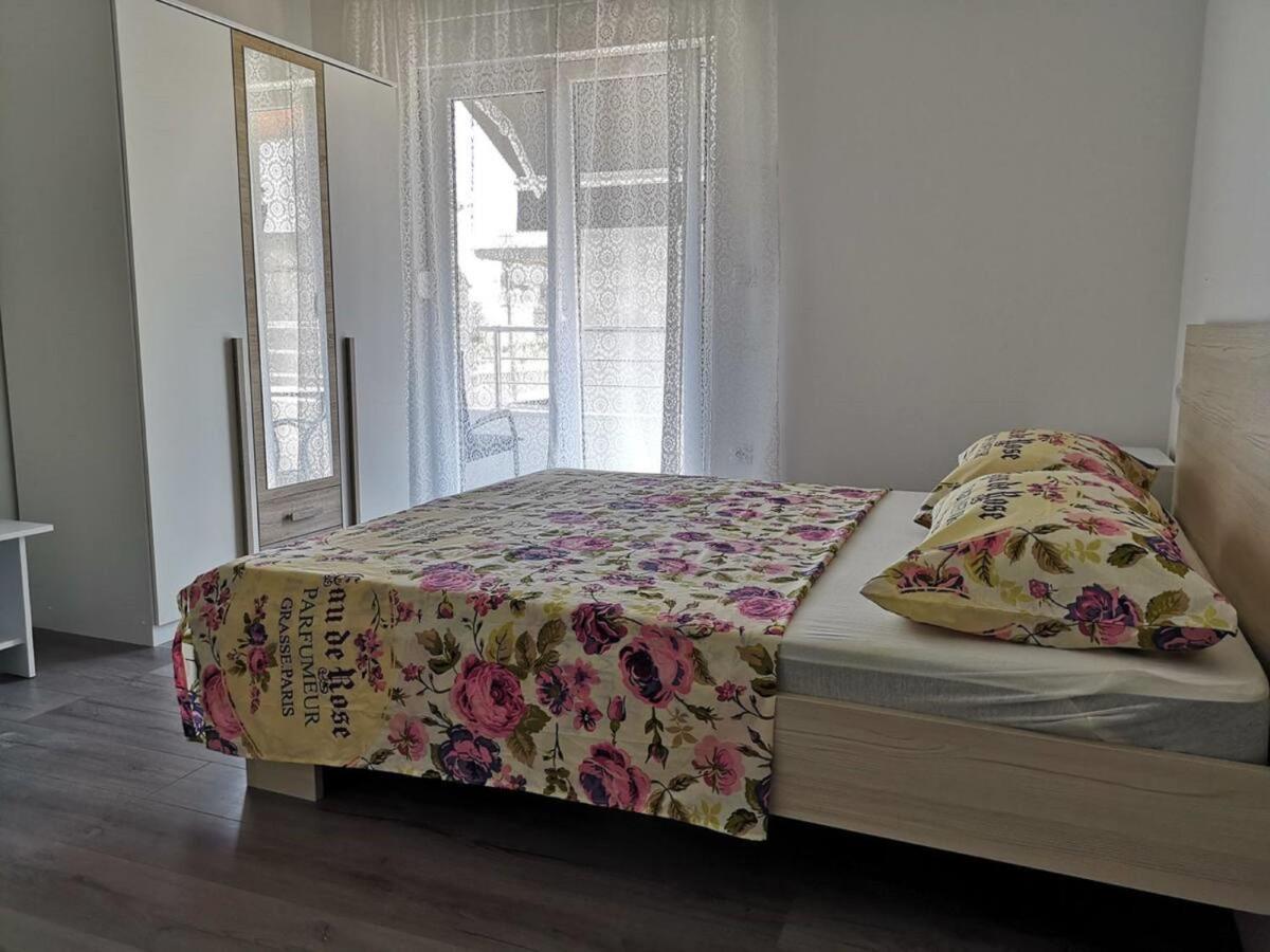Apartments Dzeki Split Eksteriør bilde